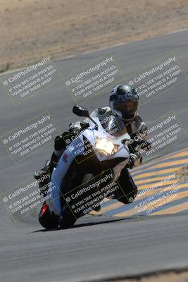 media/Apr-09-2023-SoCal Trackdays (Sun) [[333f347954]]/Turn 10 (115pm)/